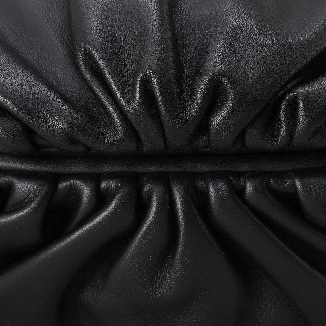 BOTTEGA VENETA(USED)보테가베네타 레더 체인 벨트백